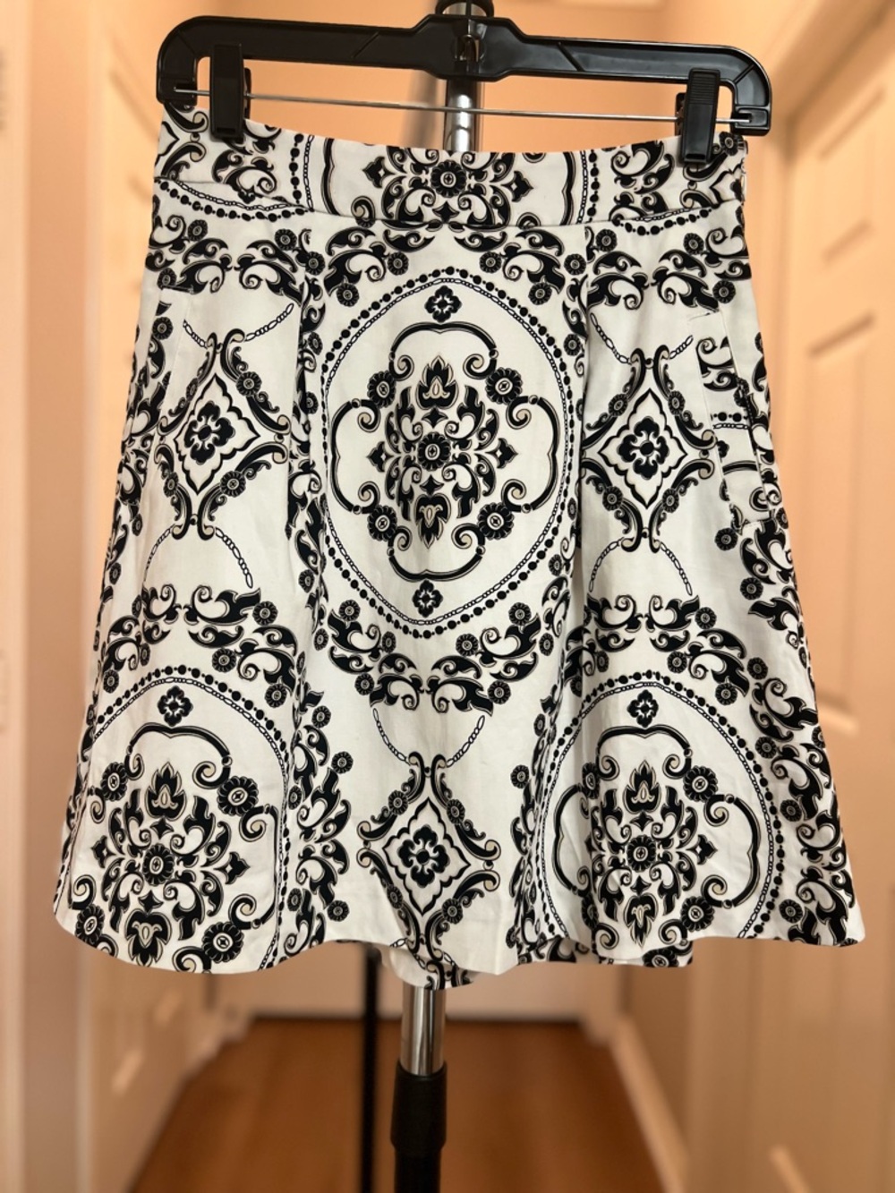 White House Black Market Black & White Medallion Skater Skirt